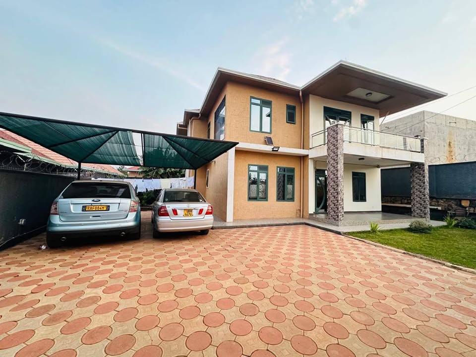 House for Sale in Kimironko - Image 3