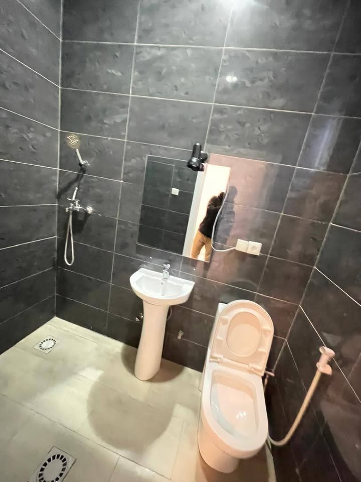 Unfurnished House for Rent in Kibagabaga - Image 12