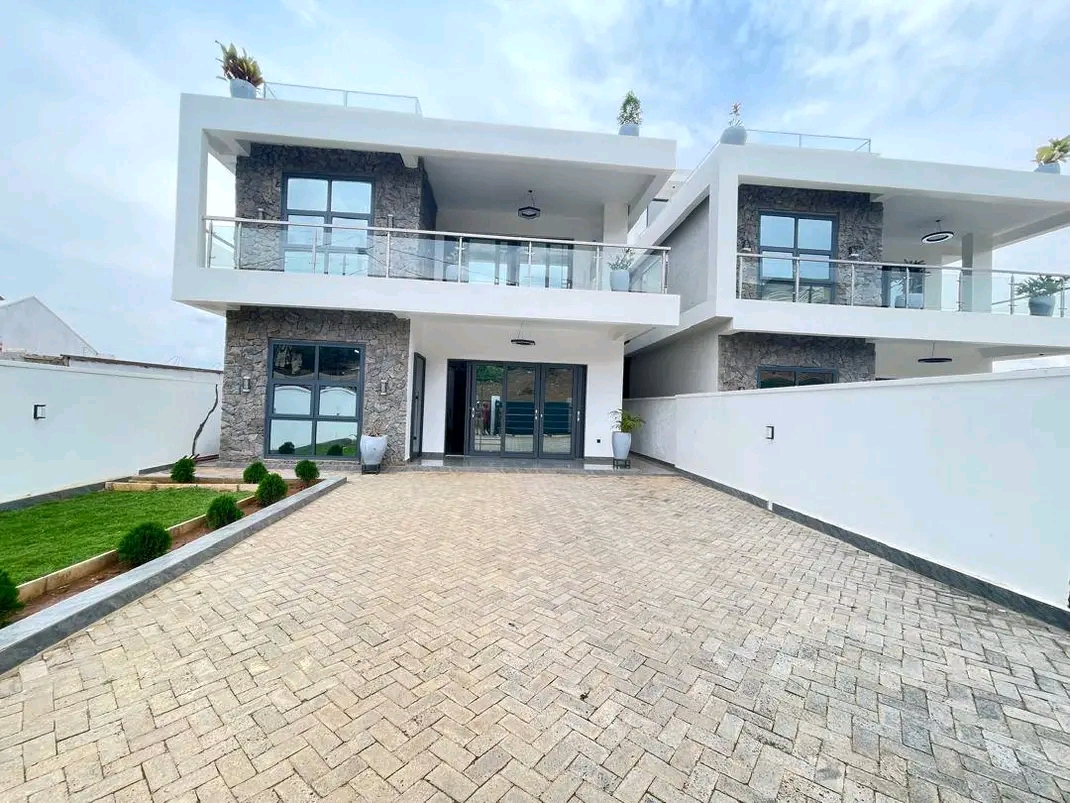Unfurnished House for Rent in Gacuriro, Kigali - Image 1