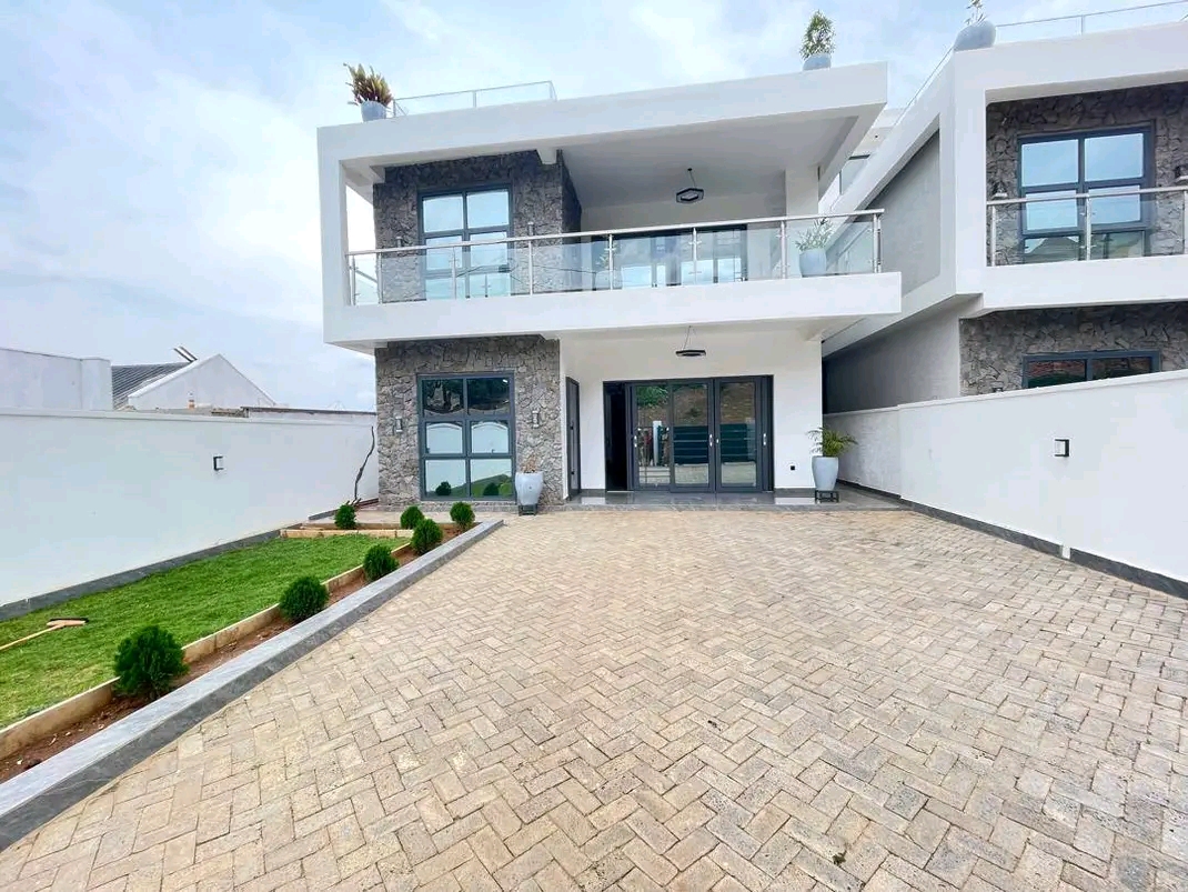 Unfurnished House for Rent in Gacuriro, Kigali - Image 2