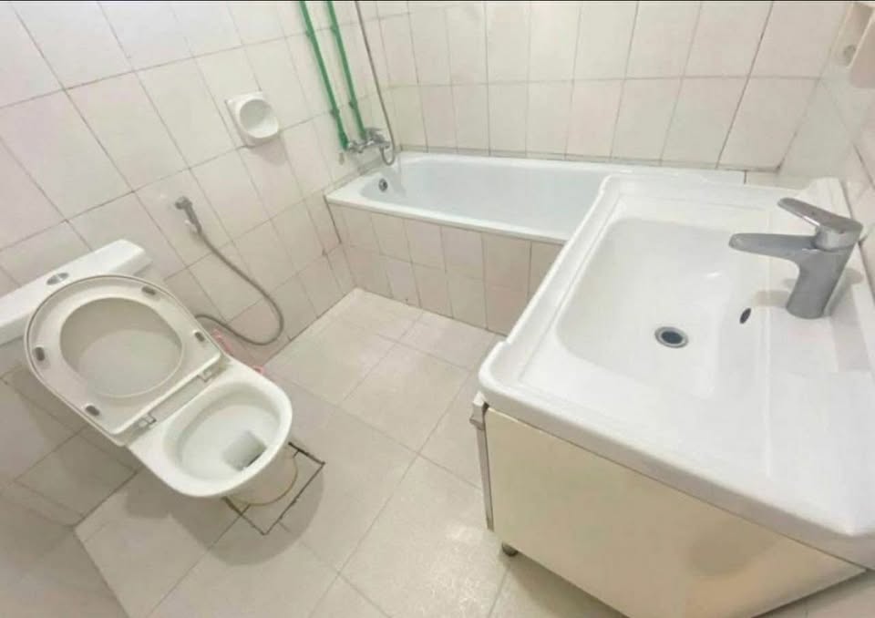 KIBAGABAGA BIG PLOT House (750SQM) For Sale at 300 Million RWF - Image 9