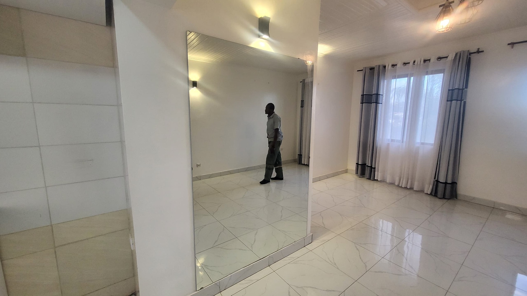 Unfurnished 3-Bedroom Apartment for Rent in Nyarutarama, Kigali - Image 5