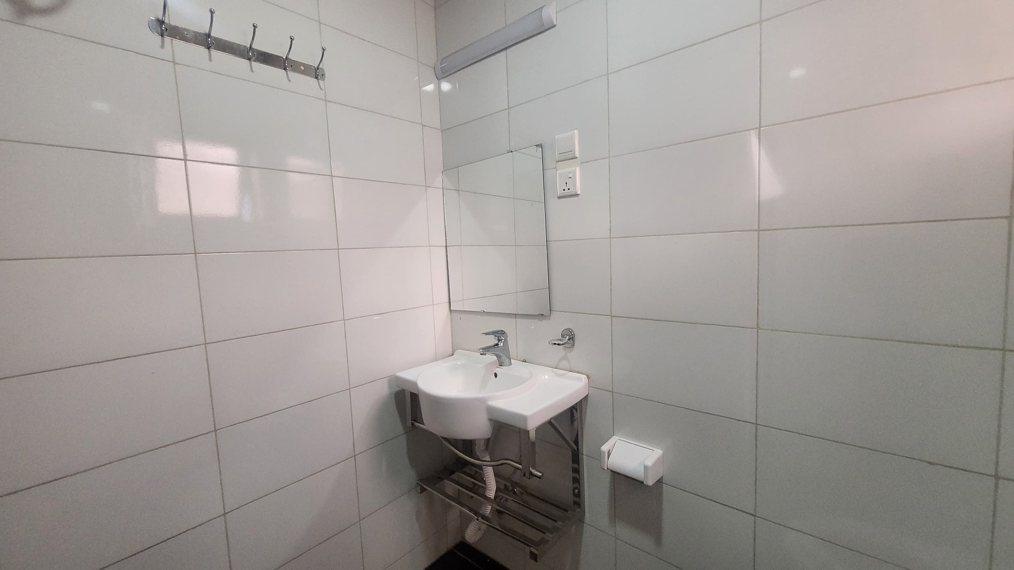 Unfurnished 3-Bedroom Apartment for Rent in Nyarutarama, Kigali - Image 13