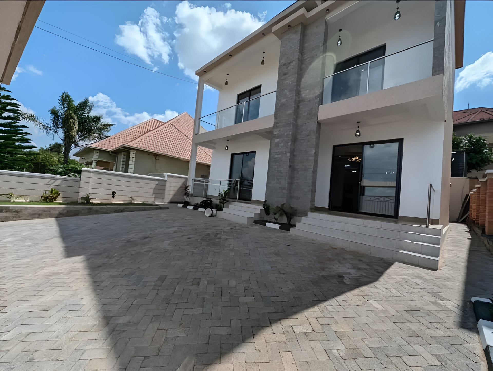 KICUKIRO KAGARAMA KIGALI – BEAUTIFUL HOUSE FOR SALE - Image 3