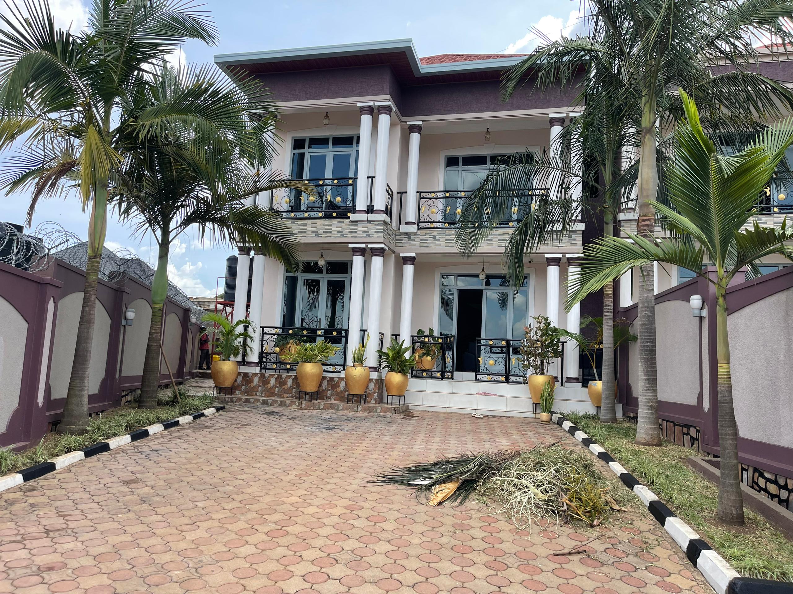 Furnished 4-Bedroom House for Rent in Kibagabaga - Image 2