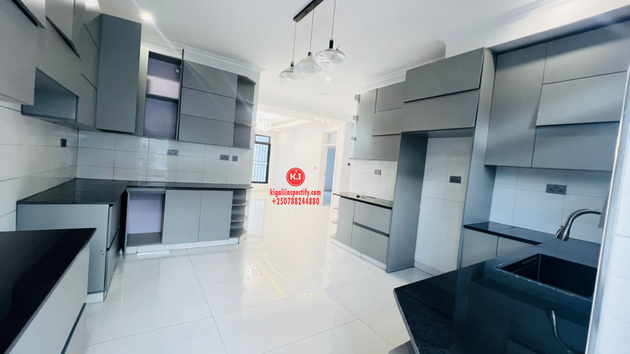 House for Sale Near Kibagabaga Hospital – Luxury 6-Bedroom Home in Kigali - Image 6