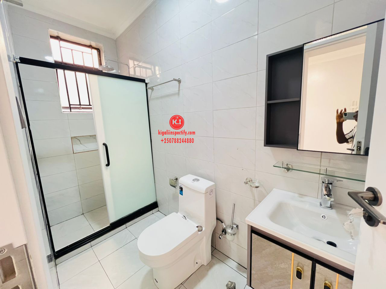 House for Sale Near Kibagabaga Hospital – Luxury 6-Bedroom Home in Kigali - Image 11