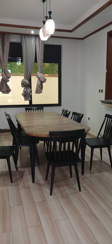 House in Kiyovu for Rent – Modern 3 Bedroom Home with Garden - Image 19