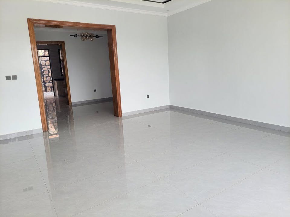 Luxury 7 Bedrooms House for Sale in Kibagabaga Kigali - Image 4