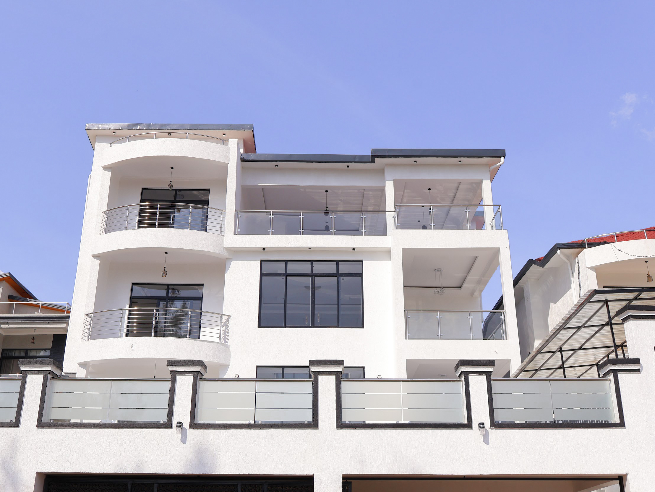 Luxury 6 Bedroom House for Sale in Kibagabaga Kigali Rwanda – Modern Living at 600M Rwf - Image 2