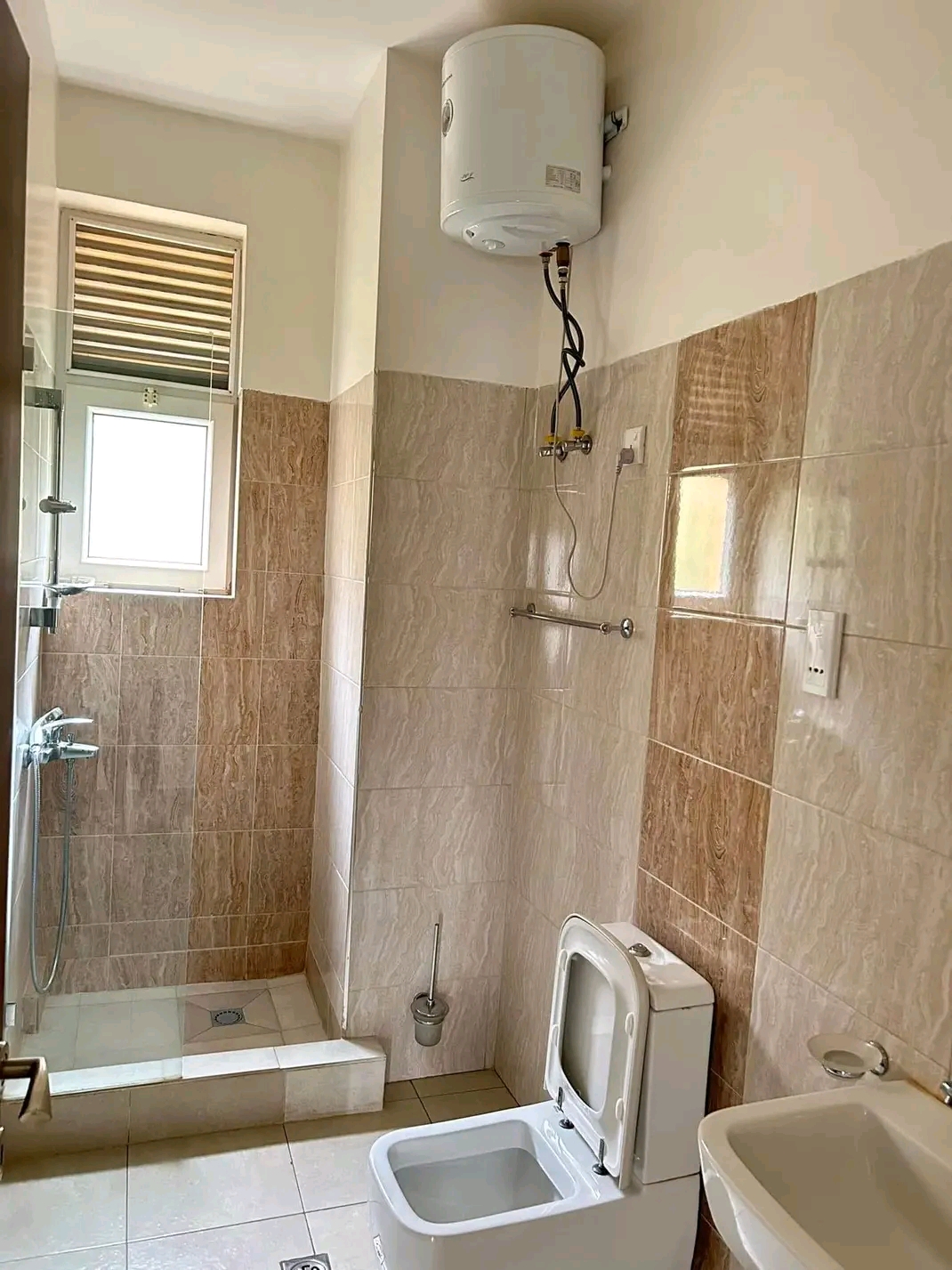 Fully Furnished Apartment for Sale in Batsinda Kigali Rwanda - Image 10