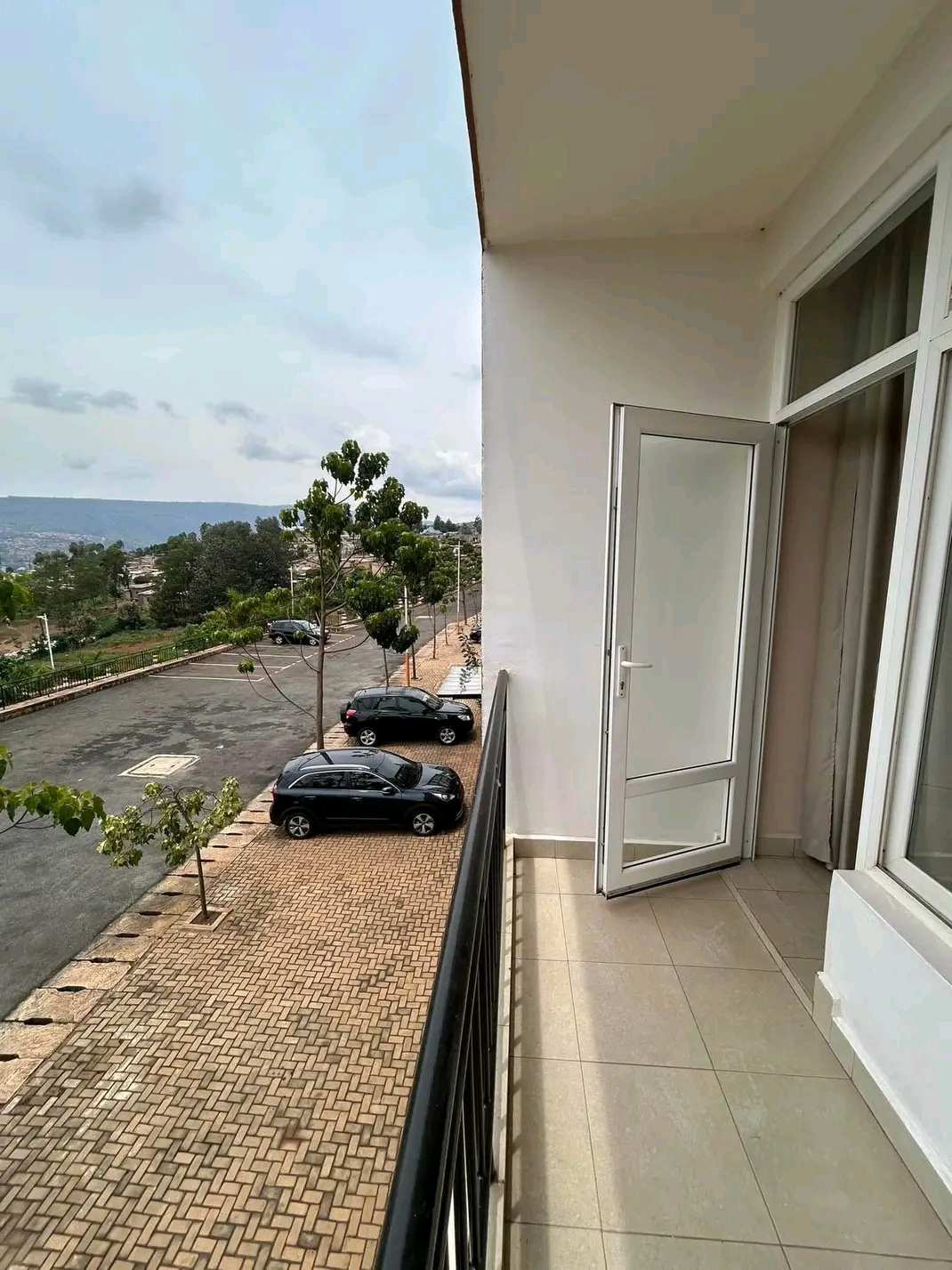 Fully Furnished Apartment for Sale in Batsinda Kigali Rwanda - Image 2