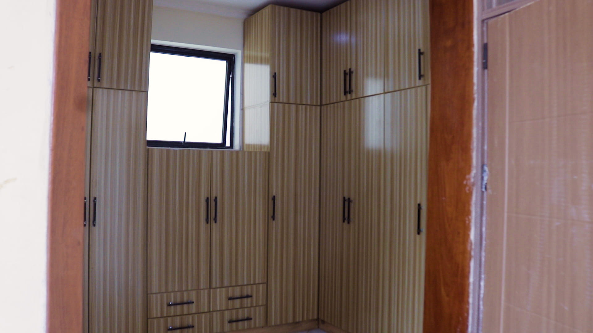 6 Bedrooms Luxury House for Sale in Kibagabaga, Kigali - Image 8