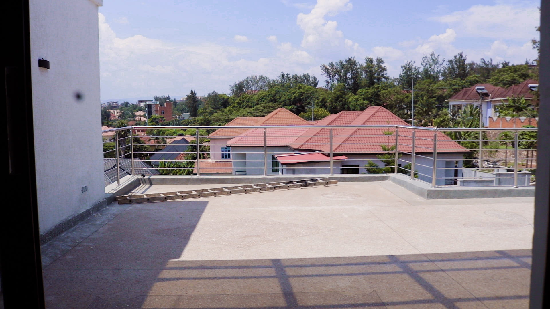 6 Bedrooms Luxury House for Sale in Kibagabaga, Kigali - Image 5