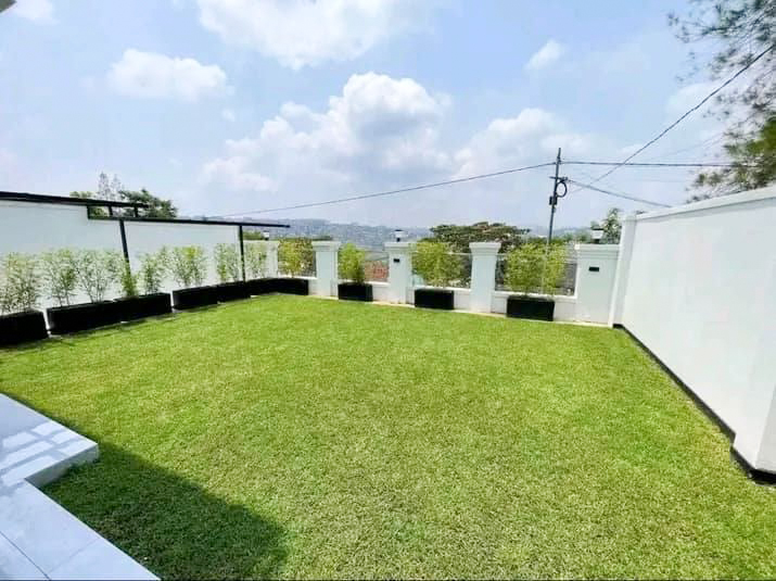 New House for Sale in Kibagabaga – Luxury 6 Bedroom Home in Kigali - Image 4