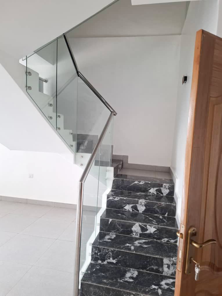 6 Bedrooms House for Sale in Kibagabaga, Kigali-Rwanda - Image 1