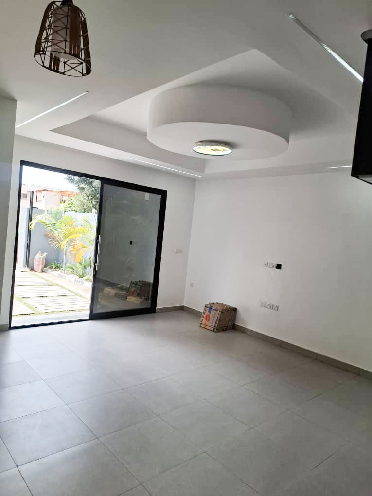 6 Bedrooms House for Sale in Kibagabaga, Kigali-Rwanda - Image 8