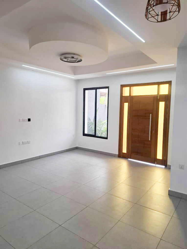 6 Bedrooms House for Sale in Kibagabaga, Kigali-Rwanda - Image 7