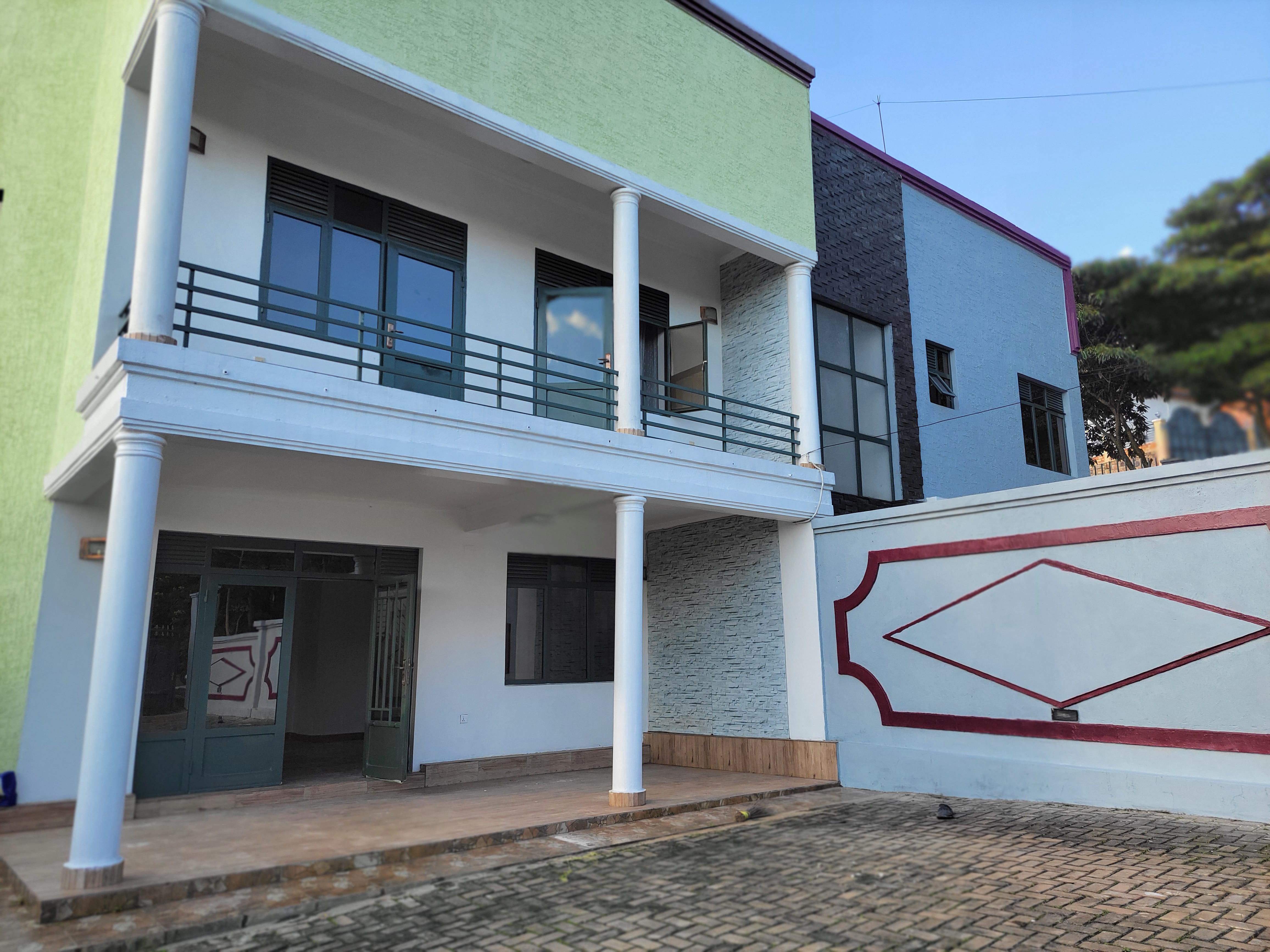 Unfurnished 4-Bedroom House for Rent in Kibagabaga Near Pili Pili - Image 2