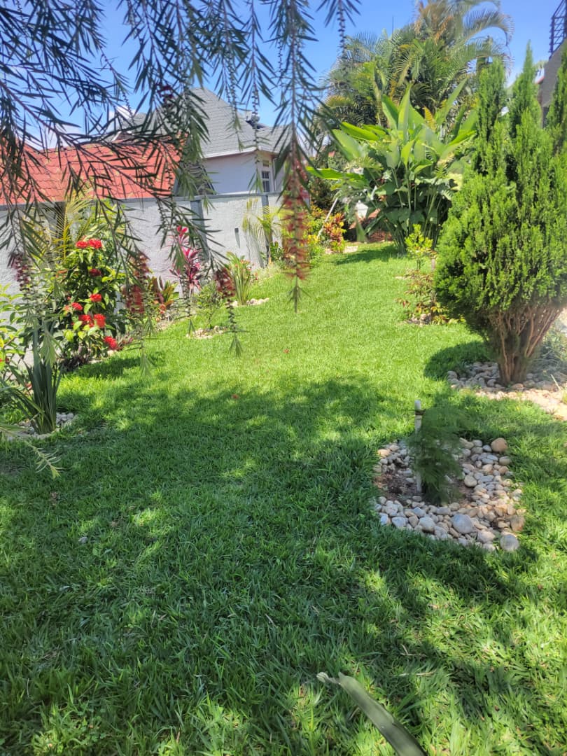 Kicukiro-Kagarama 6 Bedroom House for Sale – Luxury Living at 350M RWF in Kigali - Image 11