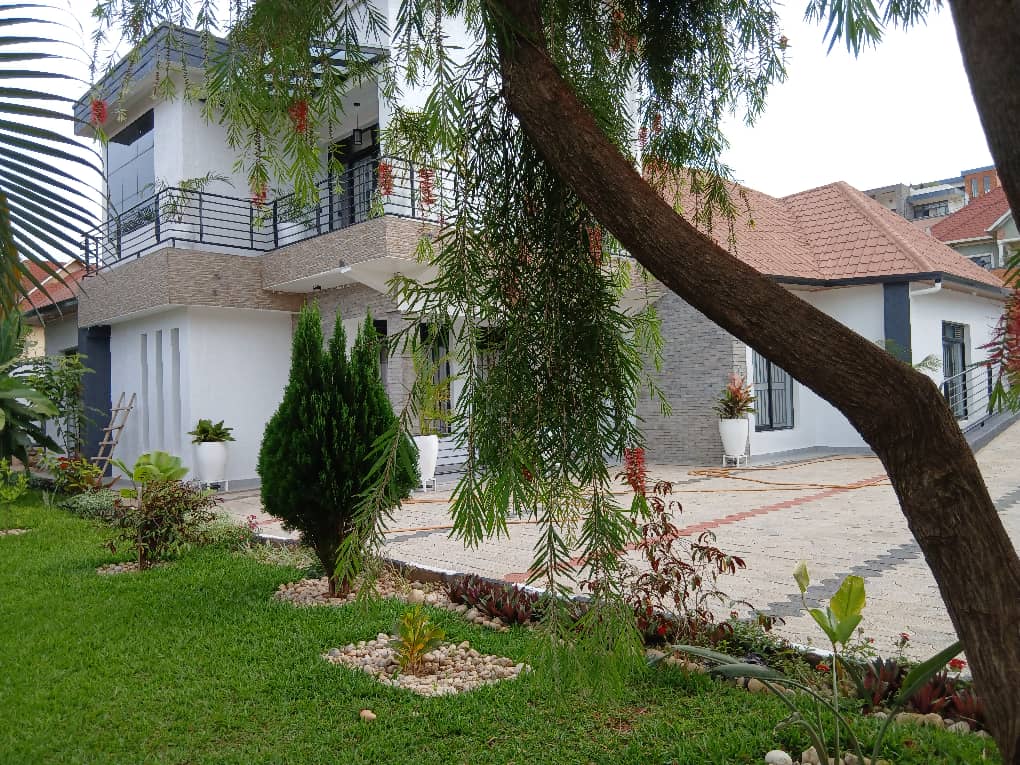 Kicukiro-Kagarama 6 Bedroom House for Sale – Luxury Living at 350M RWF in Kigali - Image 3