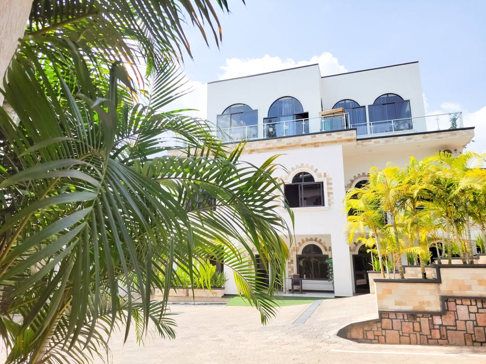 Luxury 2-Bedroom Apartment for Rent in Nyarutarama - Image 12