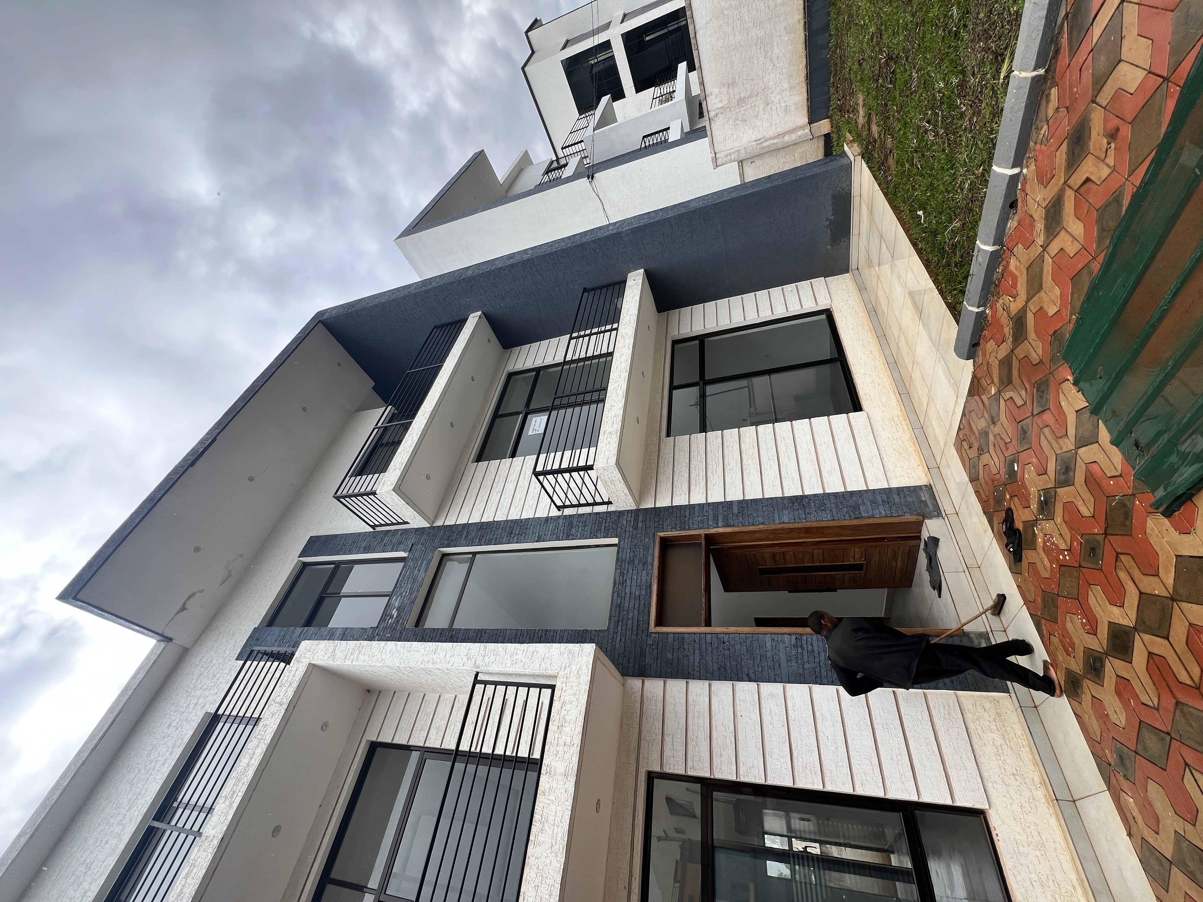 House for Rent in Gisozi – Spacious 5-Bedroom Luxury Home in Kigali - Image 1