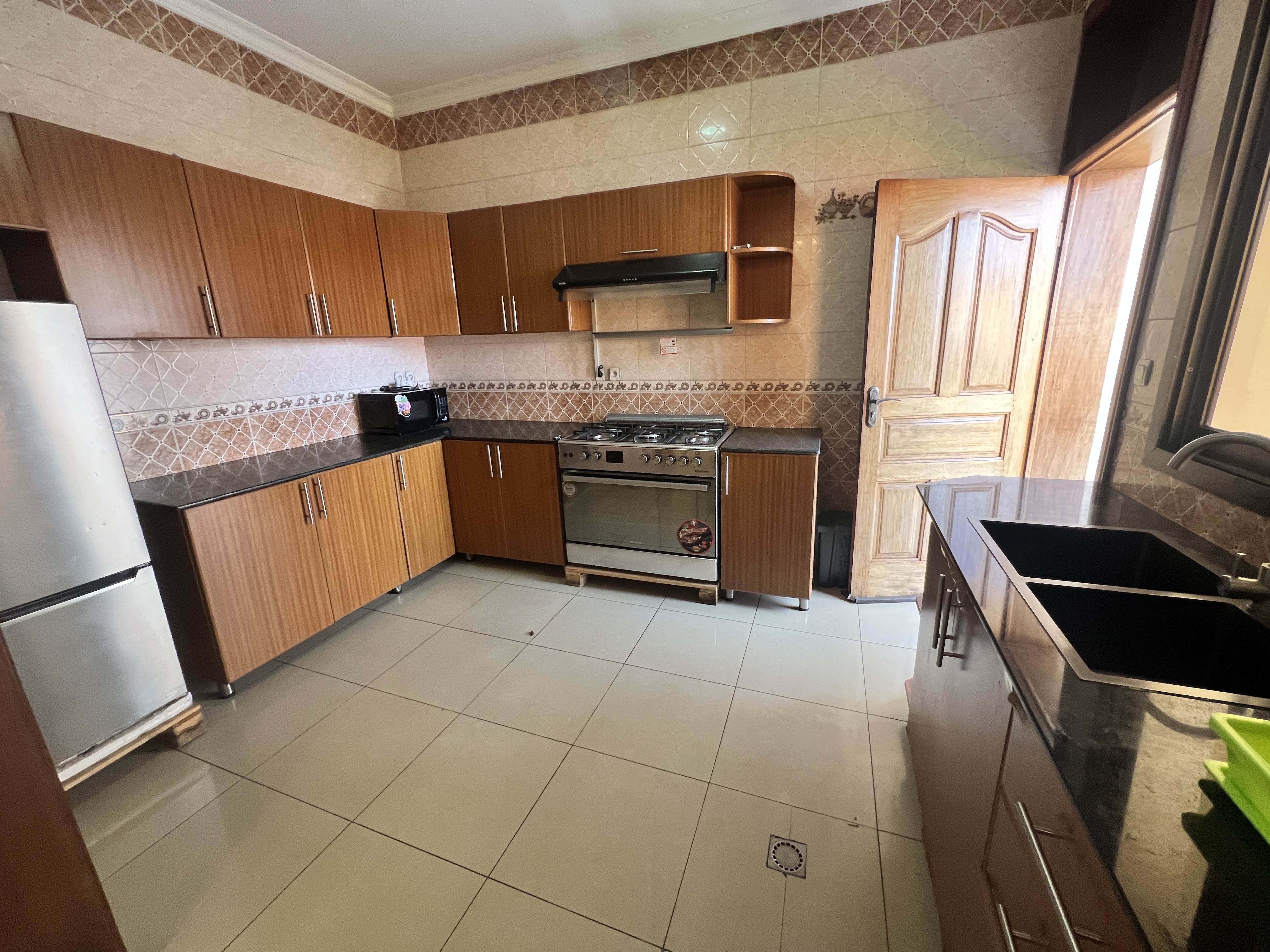 Full Furnished 4 Bedroom House for Rent in Kicukiro Kagarama, Kigali, Rwanda - Image 5