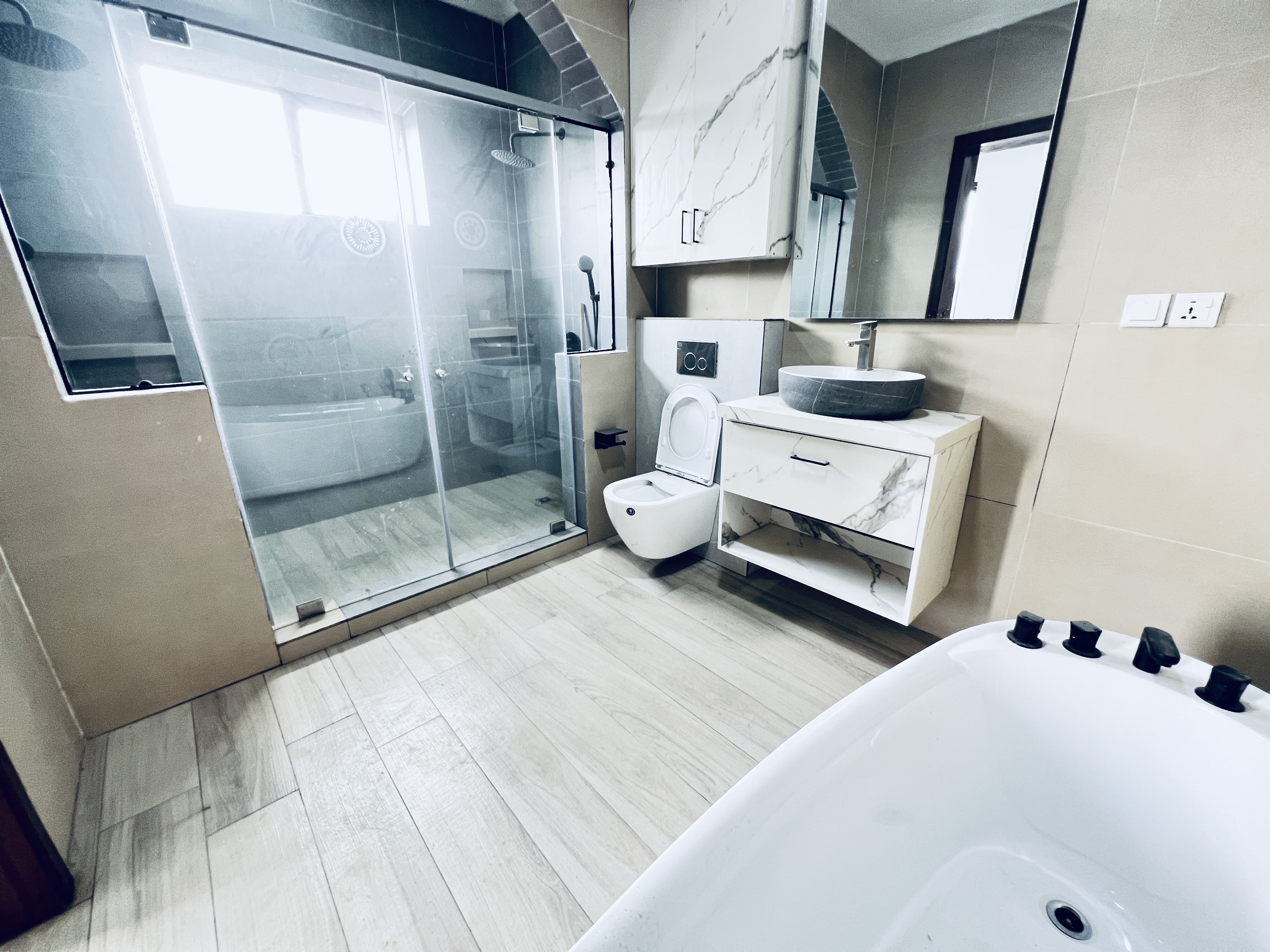 Luxury 5-Bedroom House for Sale in Kigali - Image 14