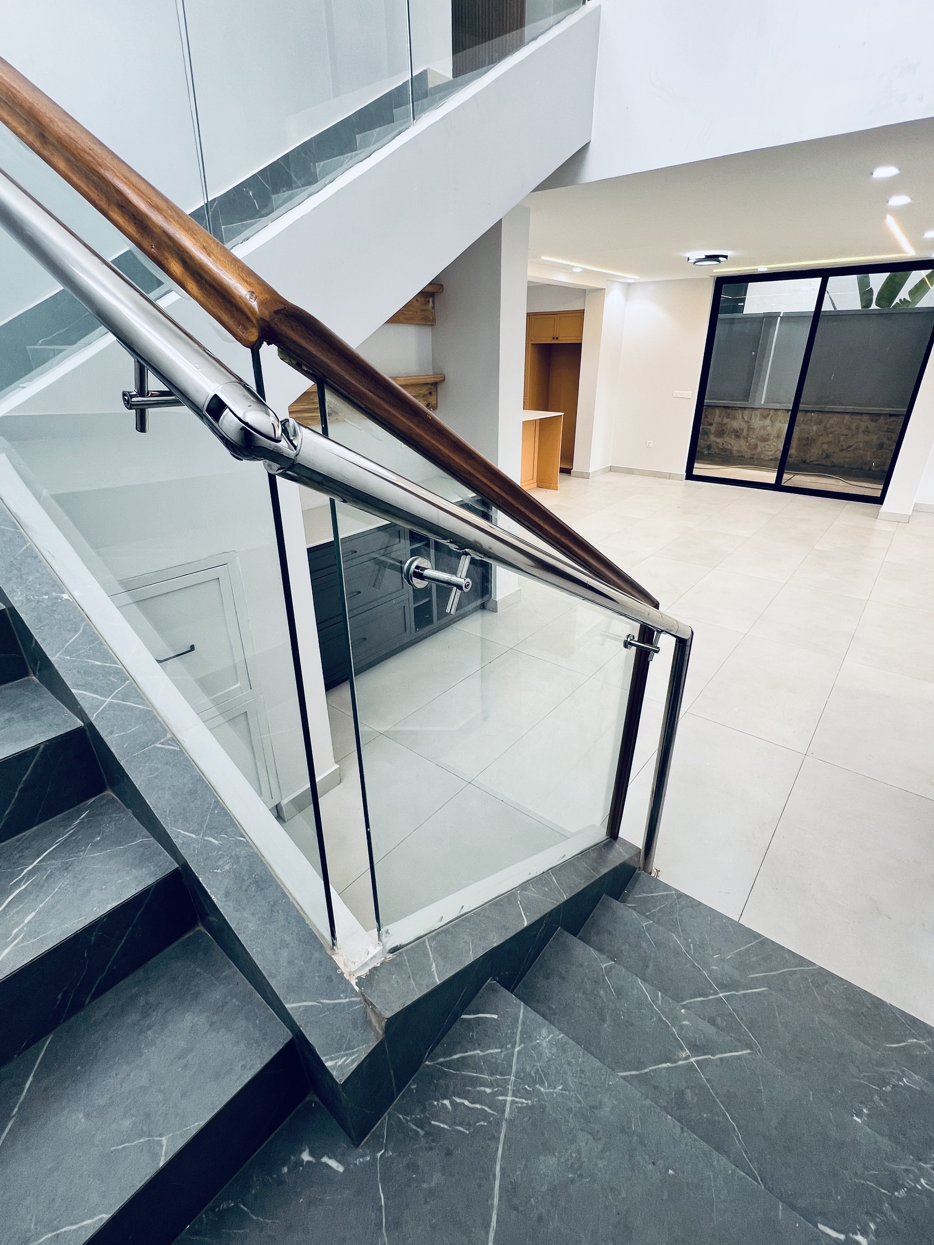 Luxury 5-Bedroom House for Sale in Kigali - Image 20