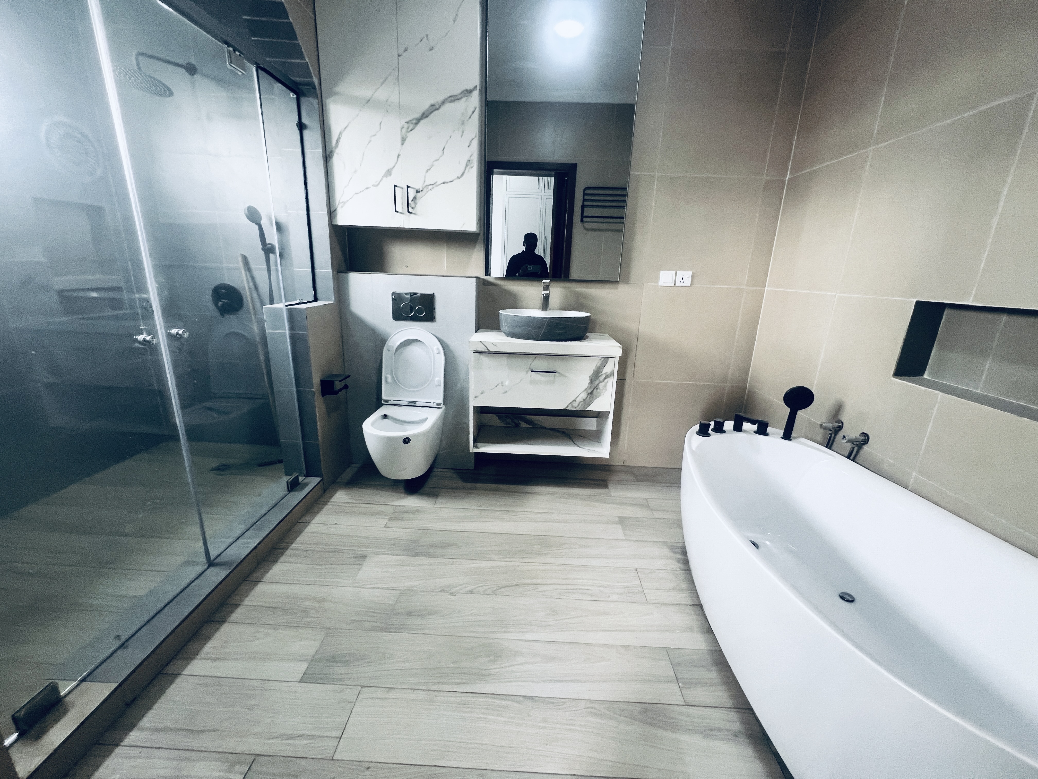 Luxury 5-Bedroom House for Sale in Kigali - Image 12