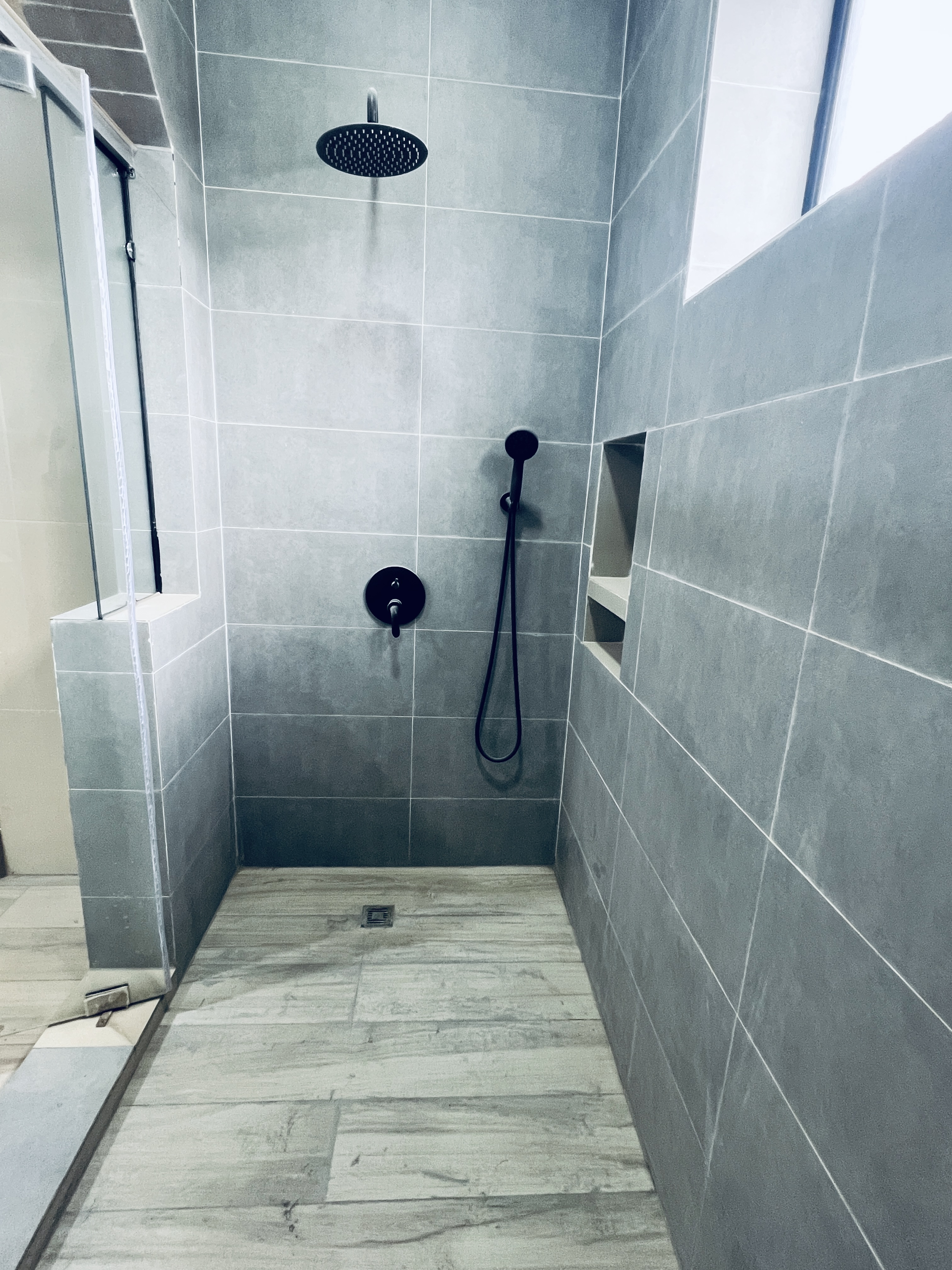 Luxury 5-Bedroom House for Sale in Kigali - Image 15