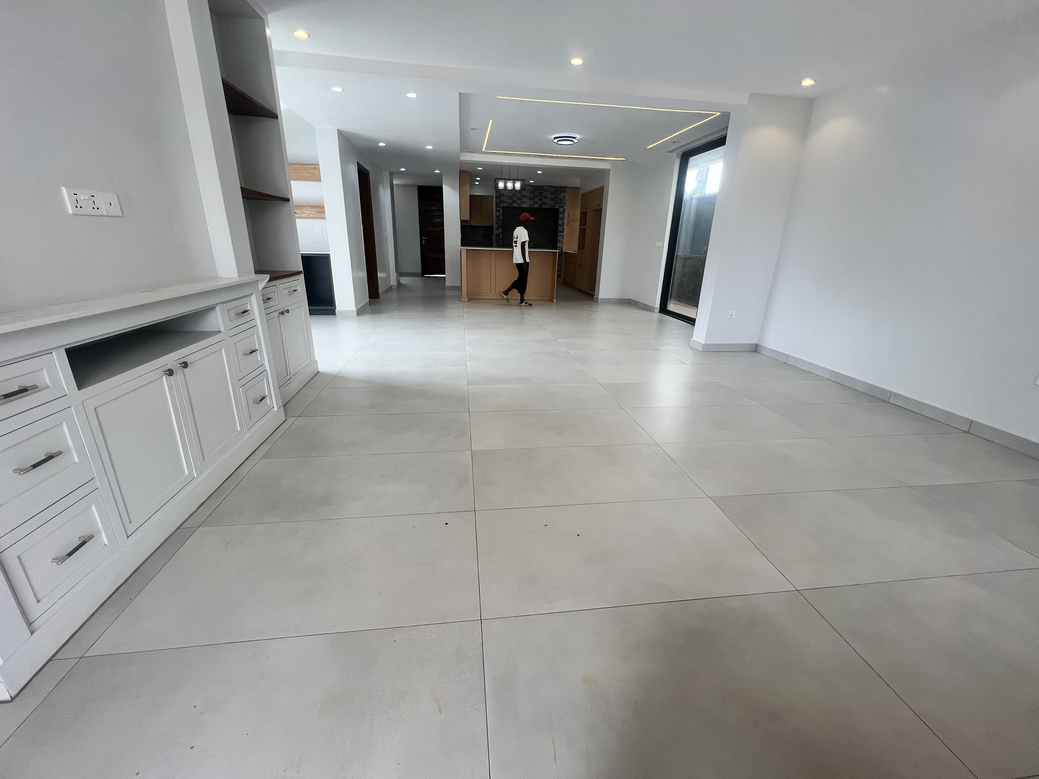 Luxury 5-Bedroom House for Sale in Kigali - Image 1