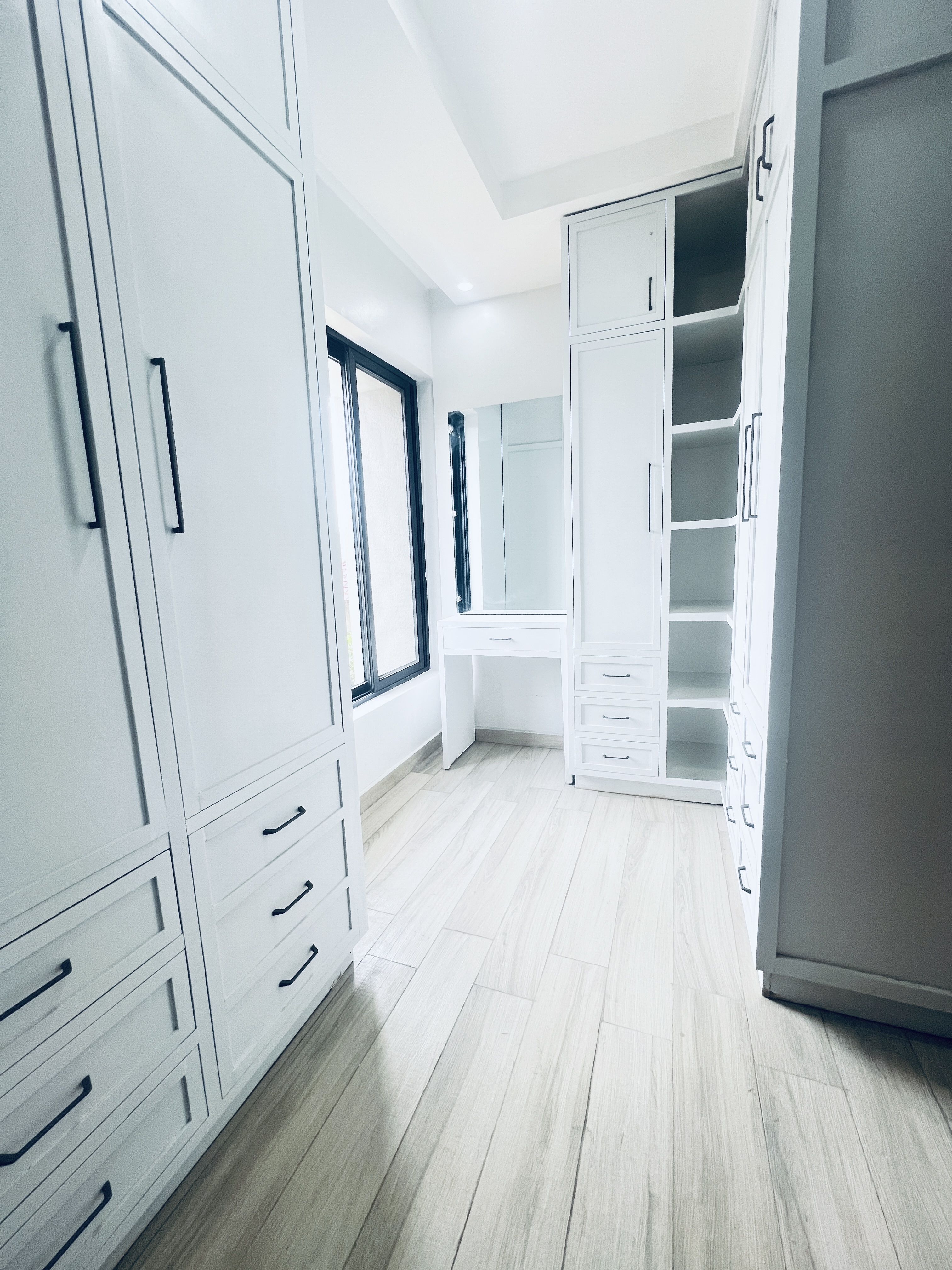 Luxury 5-Bedroom House for Sale in Kigali - Image 9