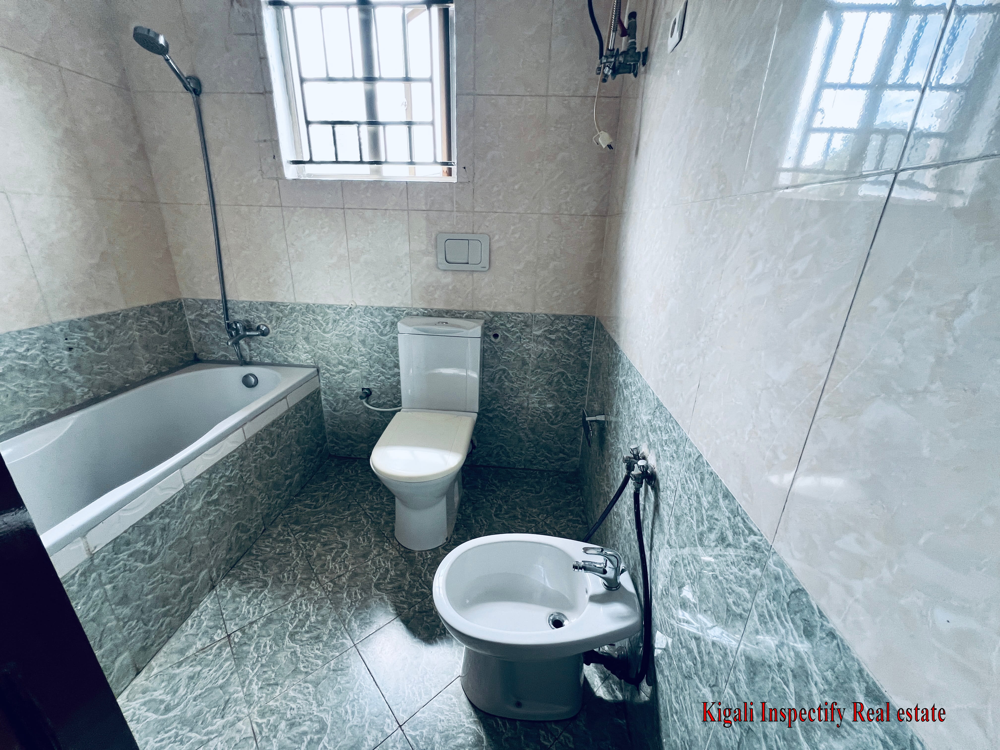 Luxury Furnished House for Rent in Gacuriro, Kigali – 4 Bedrooms, Modern Living at $1500 - Image 13