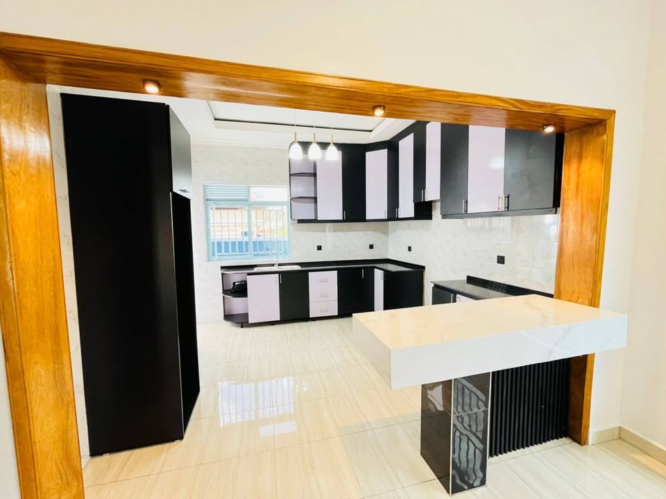 Modern 4-Bedroom House for Sale in Kigali at 170M RWF – Luxury Family Home with Rooftop and Premium Amenities - Image 6