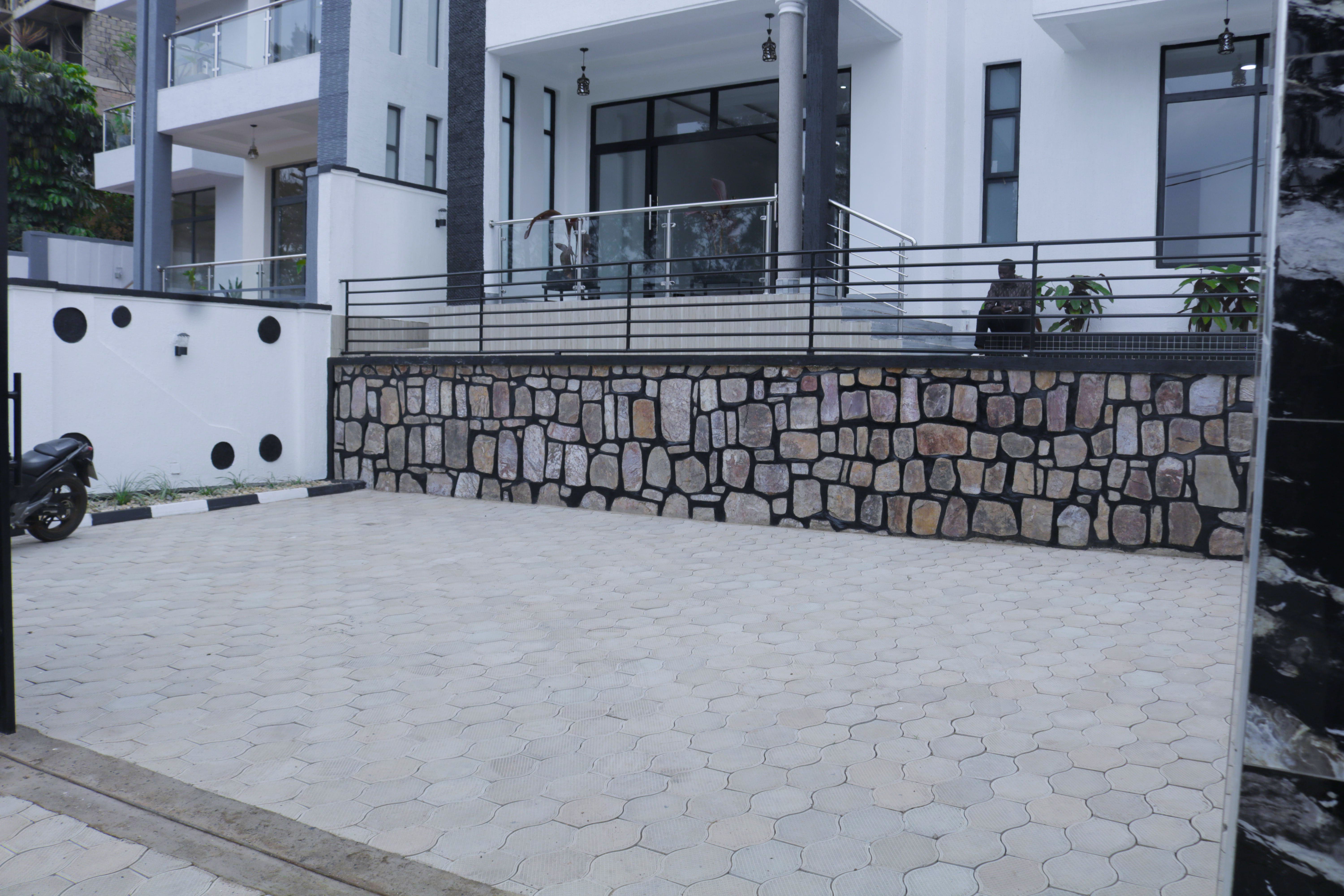 Luxury Living in Kigali for sale - Image 18