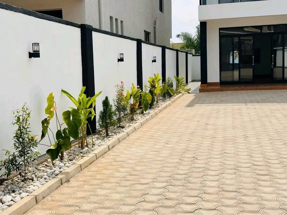 FOR SALE: Modern 10-Bedroom Luxury Home in Kibagabaga – Kigali, Rwanda 🇷🇼 - Image 8