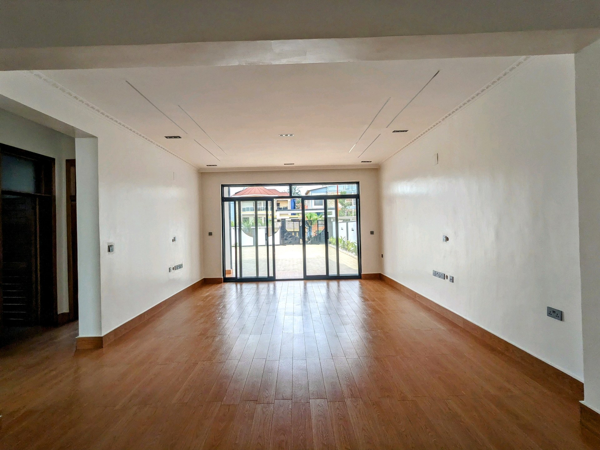 FOR SALE: Modern 10-Bedroom Luxury Home in Kibagabaga – Kigali, Rwanda 🇷🇼 - Image 15