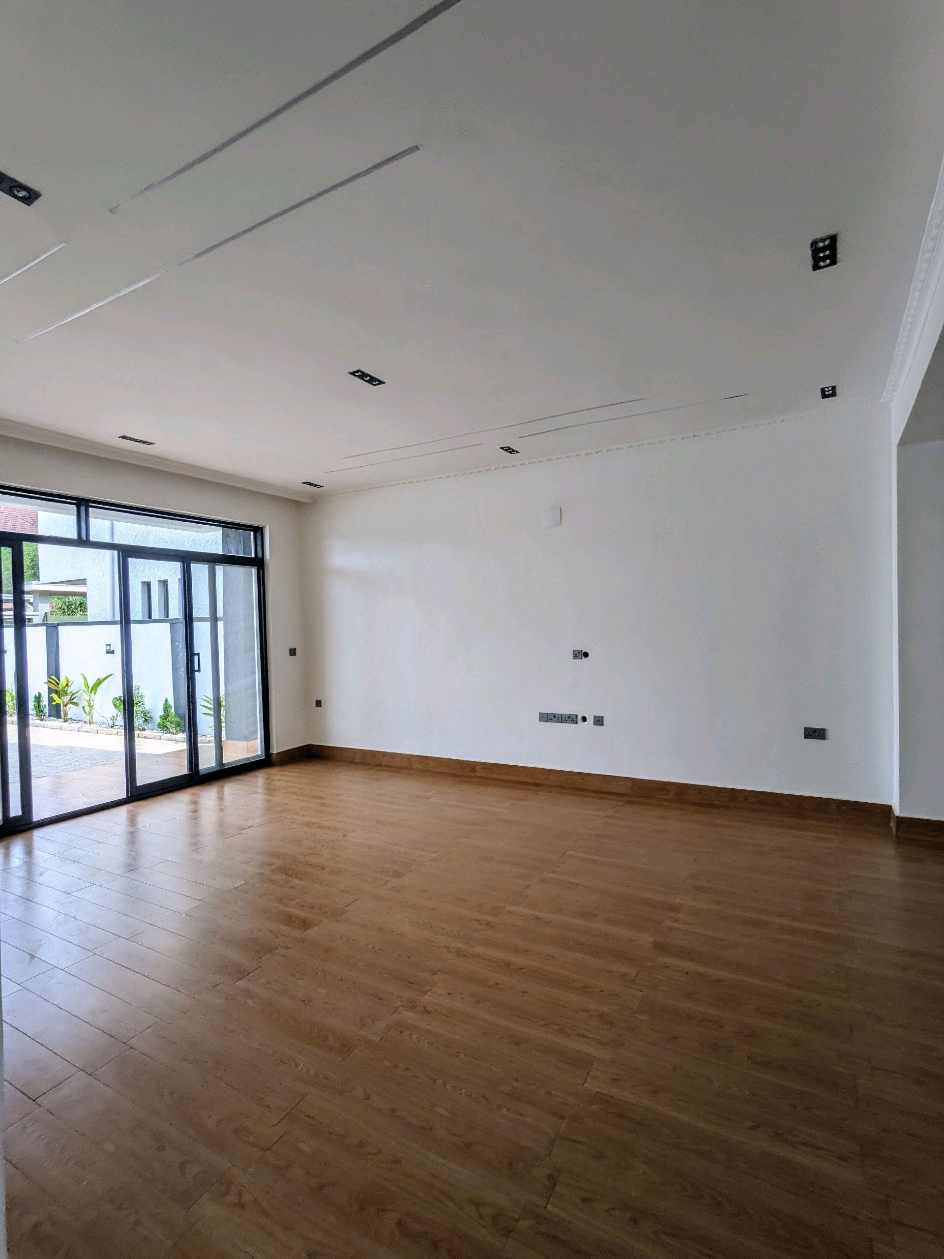 FOR SALE: Modern 10-Bedroom Luxury Home in Kibagabaga – Kigali, Rwanda 🇷🇼 - Image 10