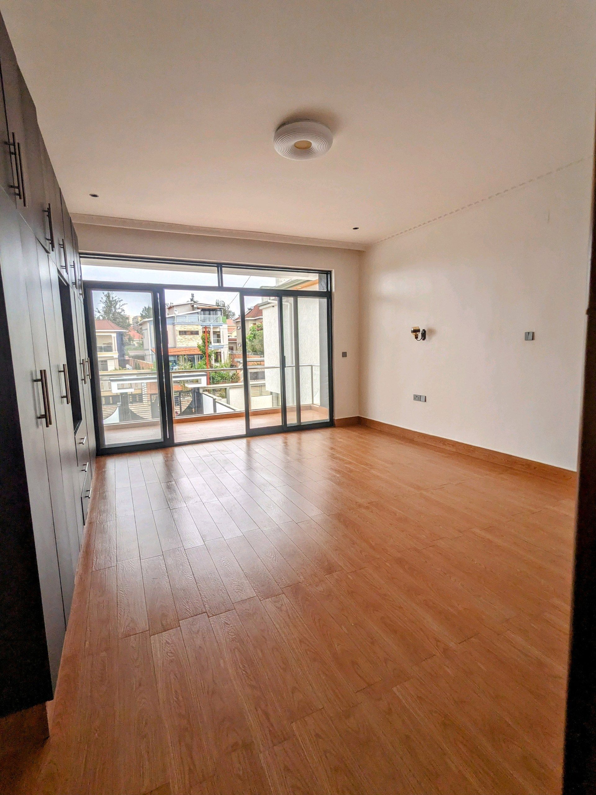 FOR SALE: Modern 10-Bedroom Luxury Home in Kibagabaga – Kigali, Rwanda 🇷🇼 - Image 20