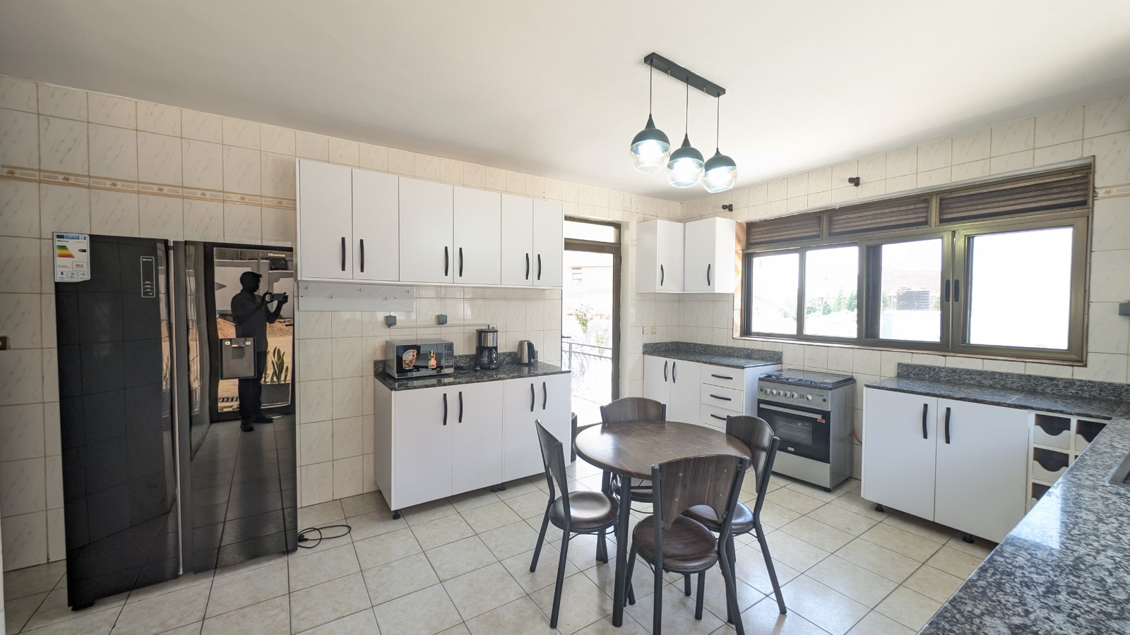 Fully Furnished 6-Bedroom House for Rent in Gacuriro - Image 2