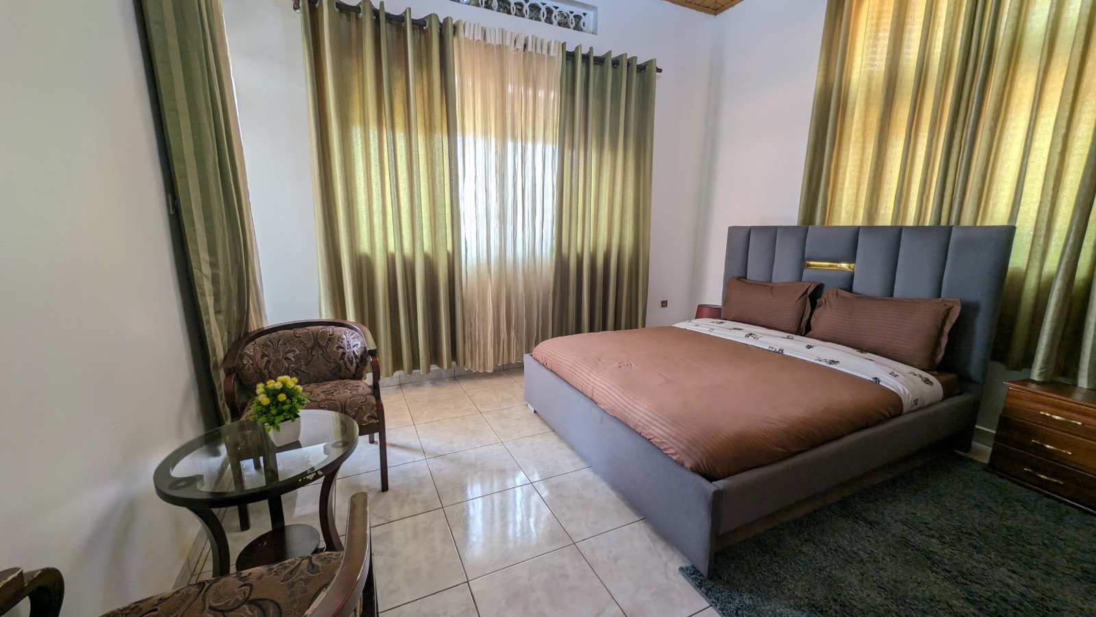 Fully Furnished 6-Bedroom House for Rent in Gacuriro - Image 5