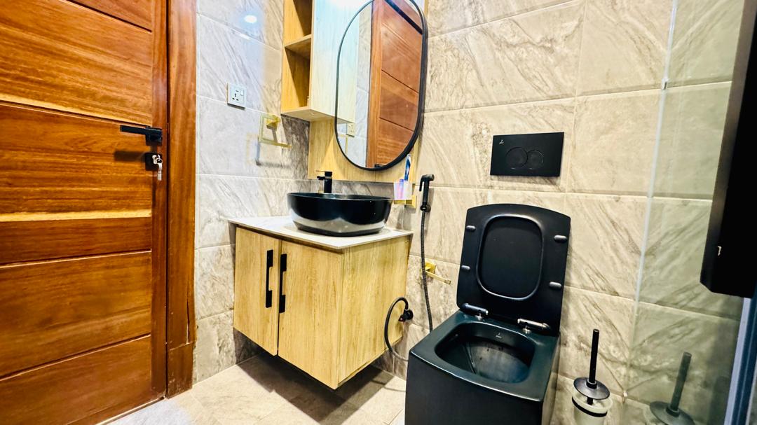 Short-Term Apartment for Rent in Kigali – Fully Furnished & Affordable - Swimming pool - Image 8