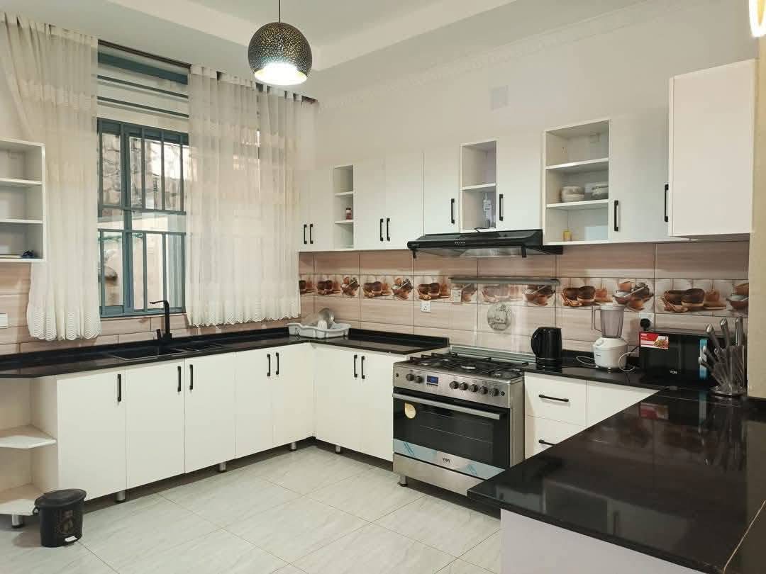Fully Furnished House for Rent – Rebero, Kigali - Image 9
