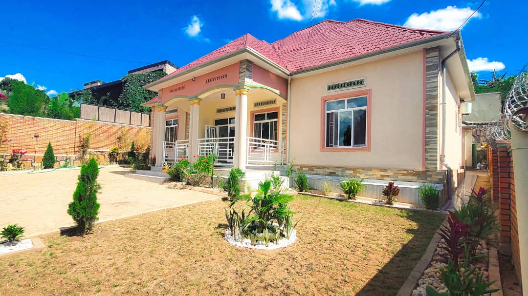 Gacuriro House for Sale – Prime Location at Tarmac Road - Image 10