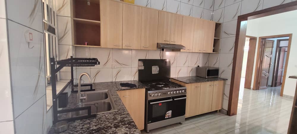 Gacuriro House for Sale – Prime Location at Tarmac Road - Image 9