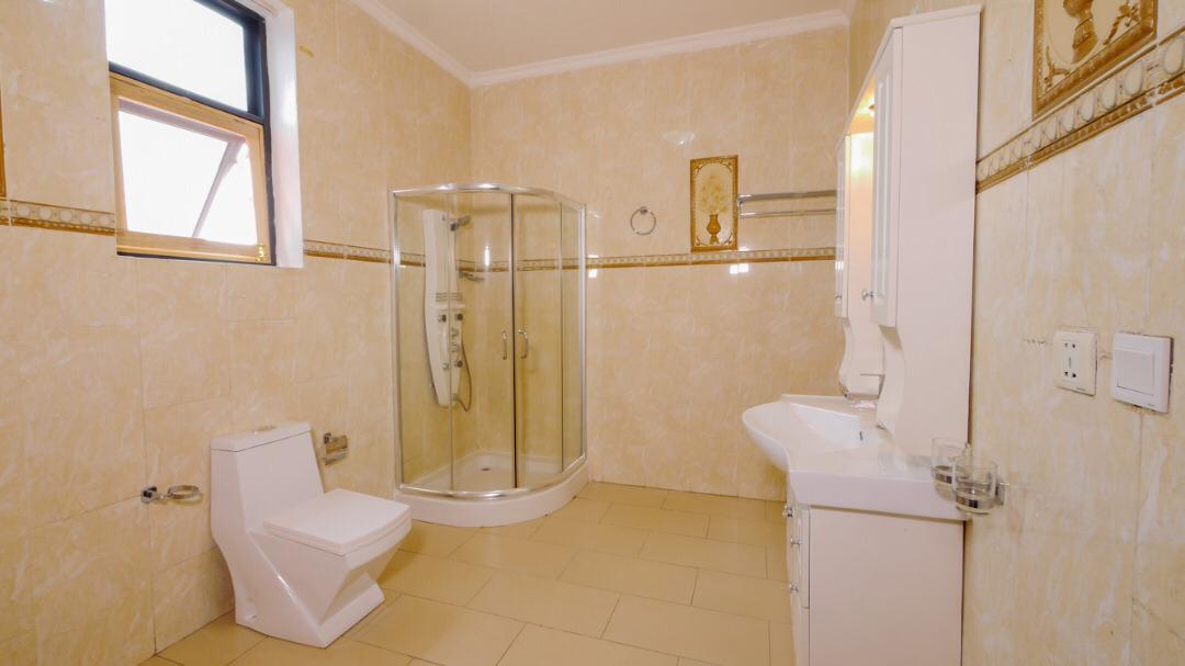 Modern 5-Bedroom Villa for Sale in Kibagabaga – $600,000 - Image 12