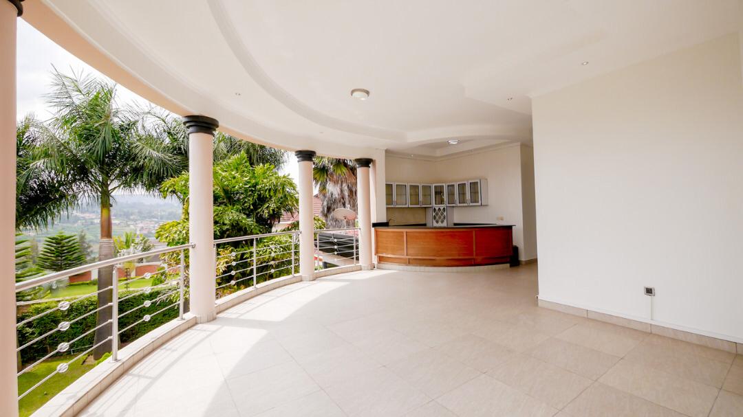 Modern 5-Bedroom Villa for Sale in Kibagabaga – $600,000 - Image 4