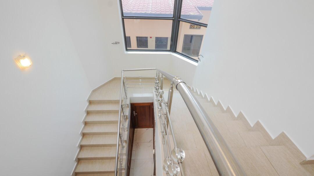 Modern 5-Bedroom Villa for Sale in Kibagabaga – $600,000 - Image 11